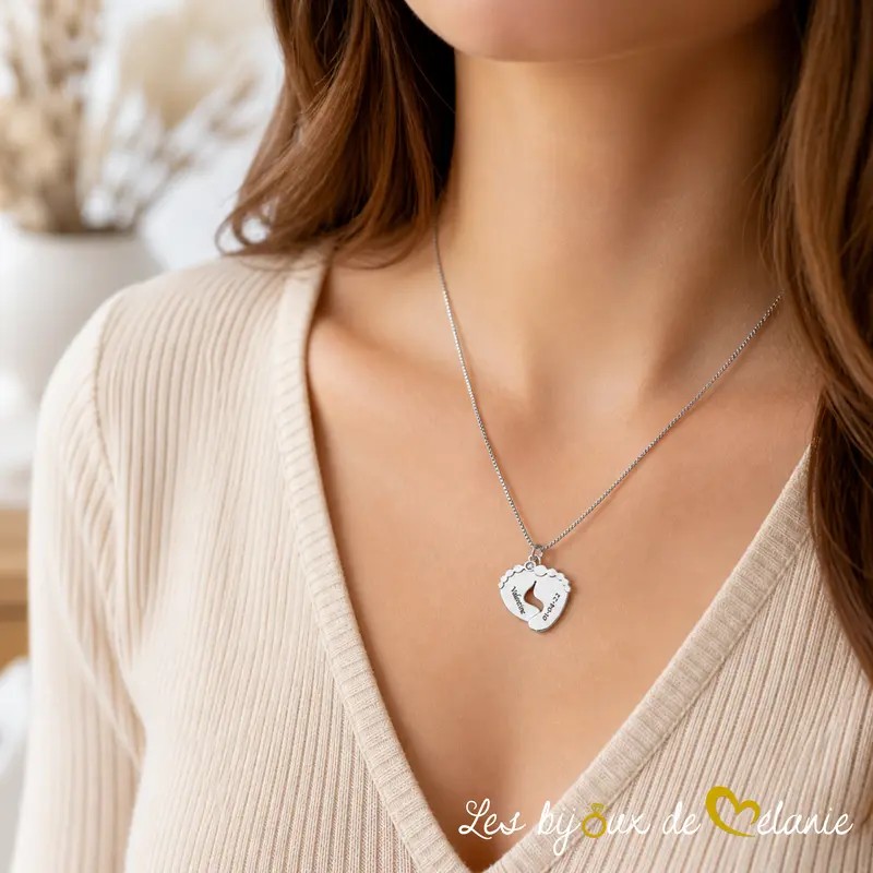 Collier pour maman pieds de bébé personnalisé - Les Bijoux de Mélanie