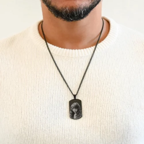 Collier plaque pour homme gravée avec une photo en acier inoxydable noir et une chaine maille jaseron