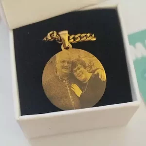 Médaille gravée avec photo personnalisée - Les Bijoux de Mélanie