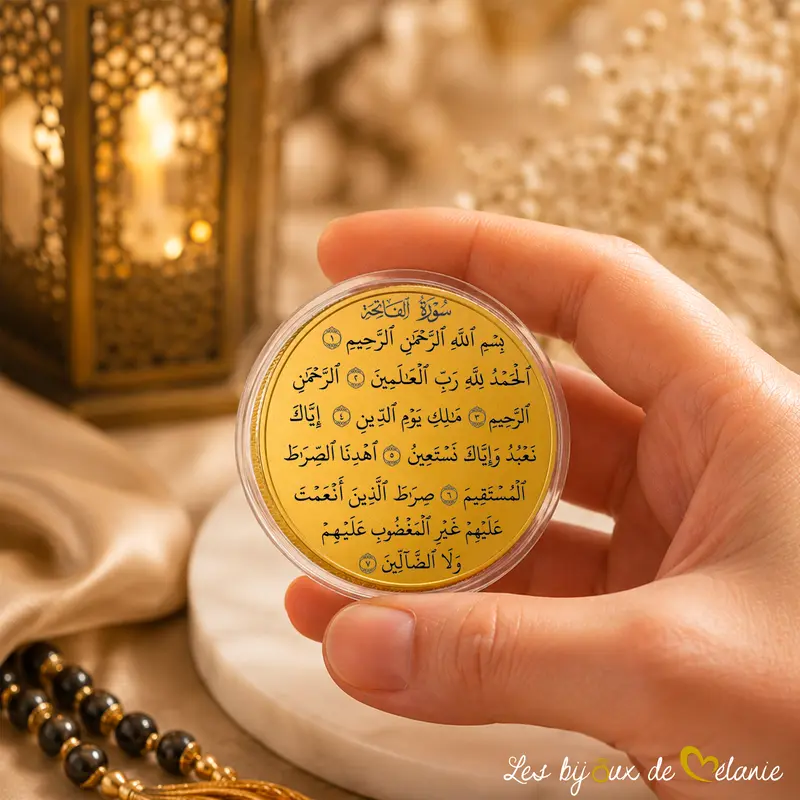 Pièce dorée Sourate Al-Fatiha- Gravée - Les Bijoux de Mélanie